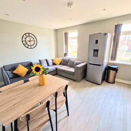 Central Reading Modern 3Br Flat - Walk To Station And High Street מראה חיצוני תמונה