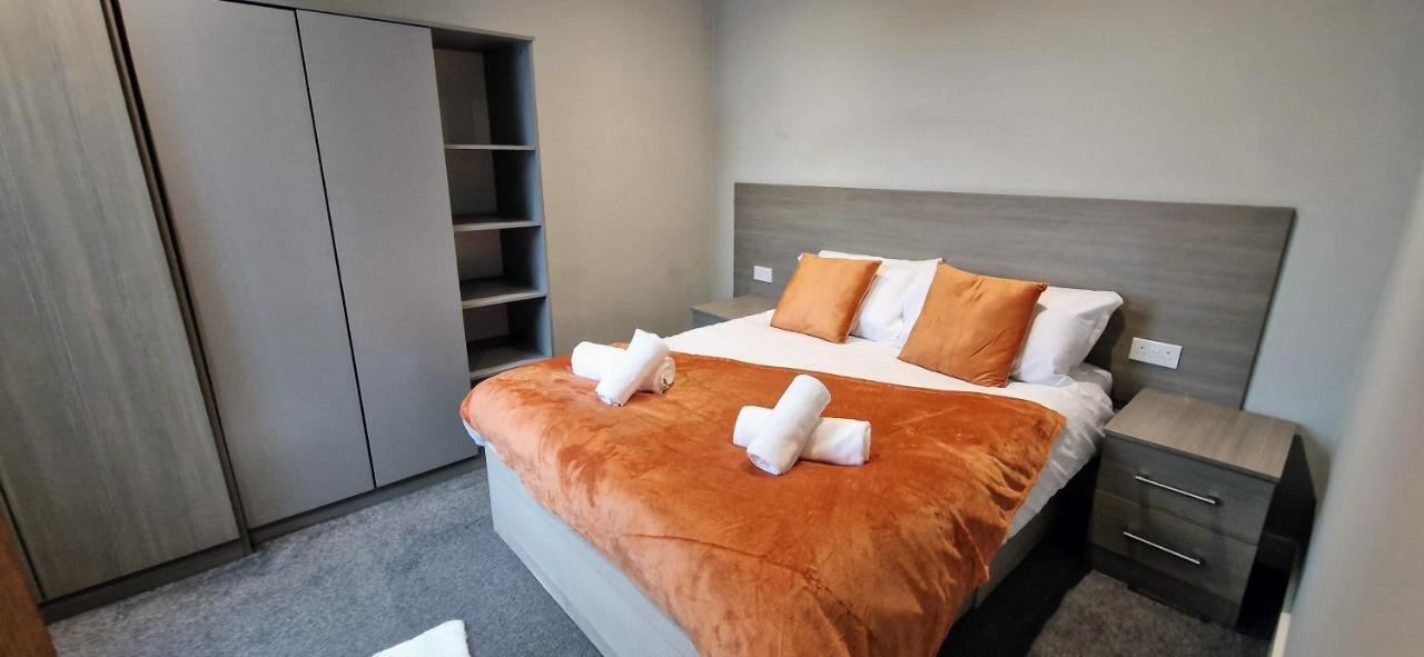 Central Reading Modern 3Br Flat - Walk To Station And High Street מראה חיצוני תמונה